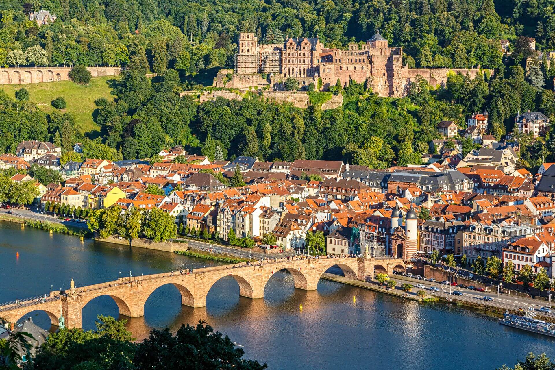 Heidelberg mit Häuser für Glasreinigung